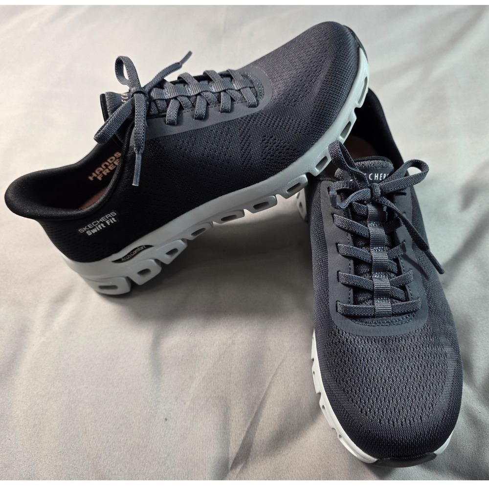 Skechers Swift Fit Slip on Women 9 Black Arch Casual Comfort Sneakers NEW